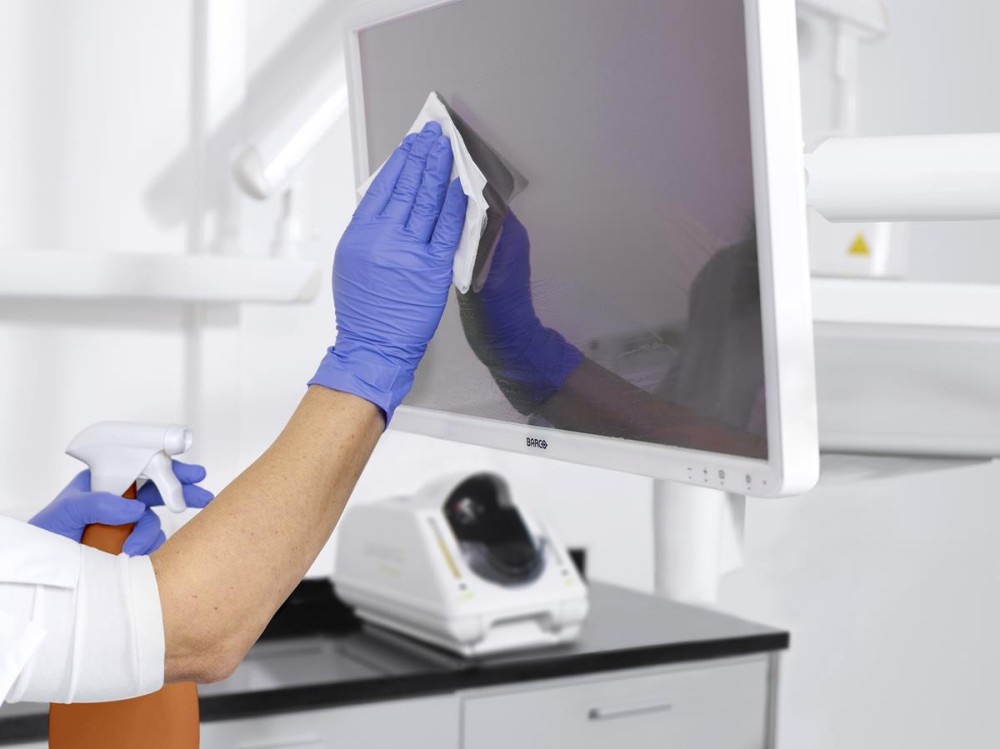 Barco Eonis 24" (MDRC-2224 WP) Dental