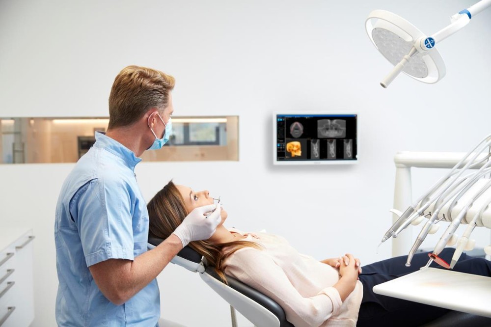Barco Nio Color 2MP (MDNC-2123 Option DE WP) Dental