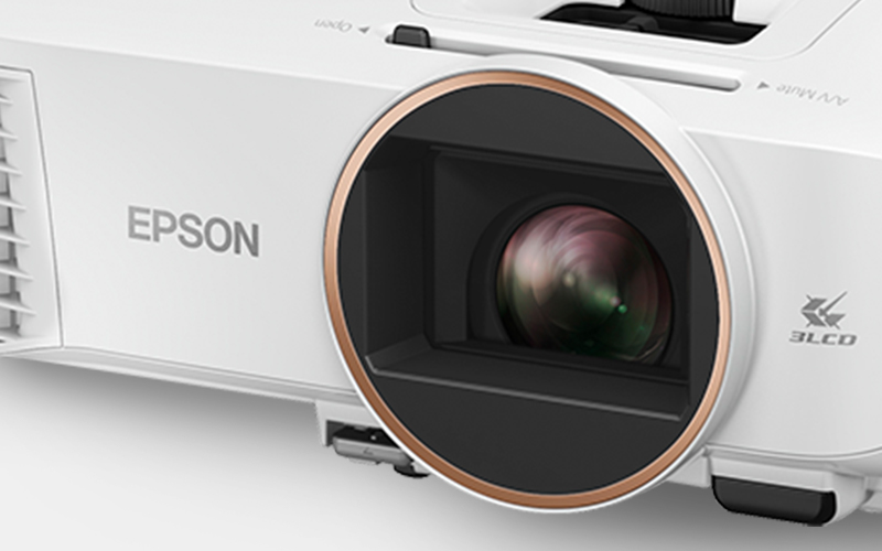Projektor Epson EH-TW5825