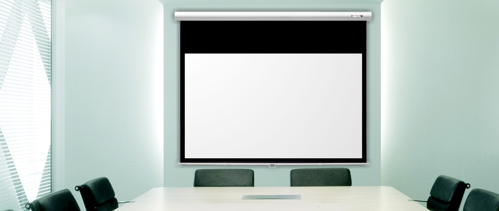 Ekran projekcyjny ręcznie rozwijany Suprema FENIKS ELEGANT