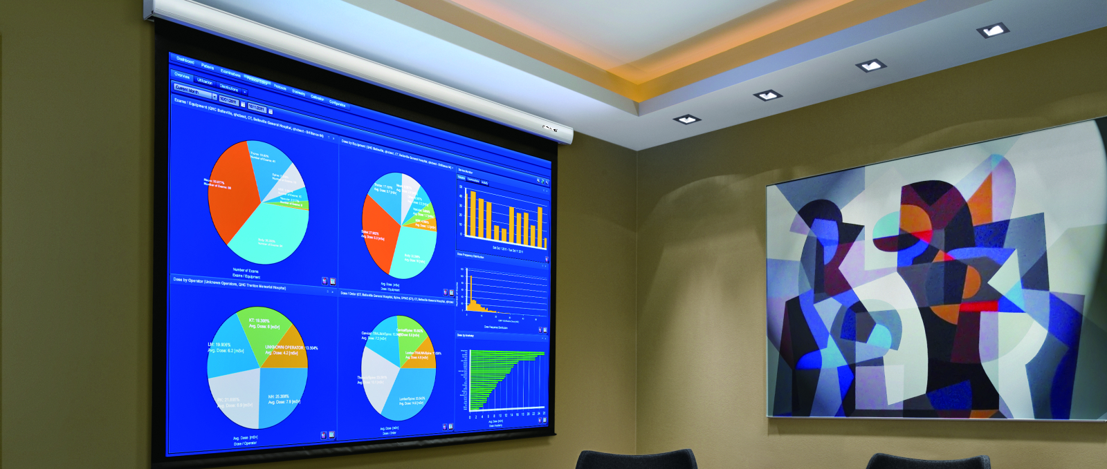 Ekran projekcyjny elektryczny Suprema ANDROMEDA